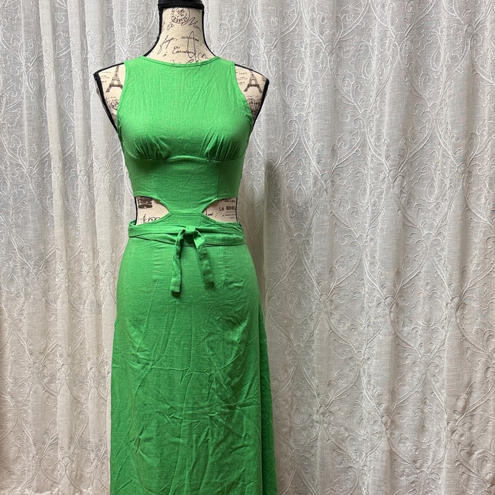 Backless Maxi Dress